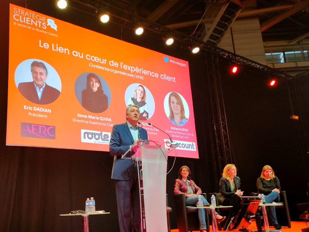 Eric Dadian anime la plénière d'ouverture du salon stratégie clients 2022